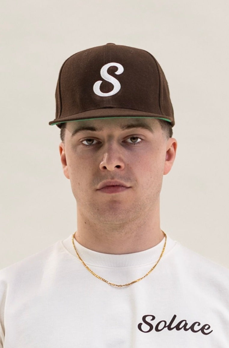 Initial Logo 6 Panel Snapback Cap - Chocolate Brown/Ivory