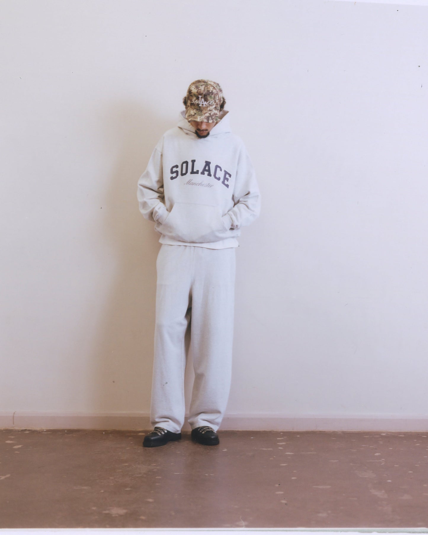 Cursive Logo Balloon Leg Jogger - Cloud Grey/Midnight Navy